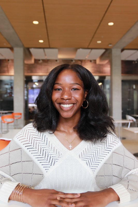 Pelumi Abiola-Oseni Headshot