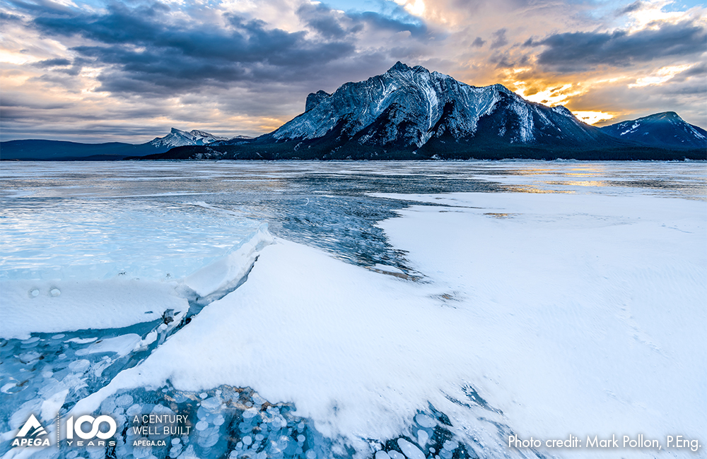 APEGA-Photo-Contest-1st-Place-Suspended-Methane-Gas-Bubbles-Abraham-Lake-web