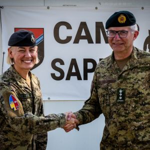 Braybrook and Wynnyk shaking hands at recent meeting