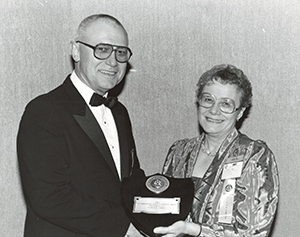 Elinor Linney, P.Eng., recieving an award from the Instrument Society of America (ISA) in 1985 Elinor Linney, P.Eng., recieving an award from the Instrument Society of America (ISA) in 1985
